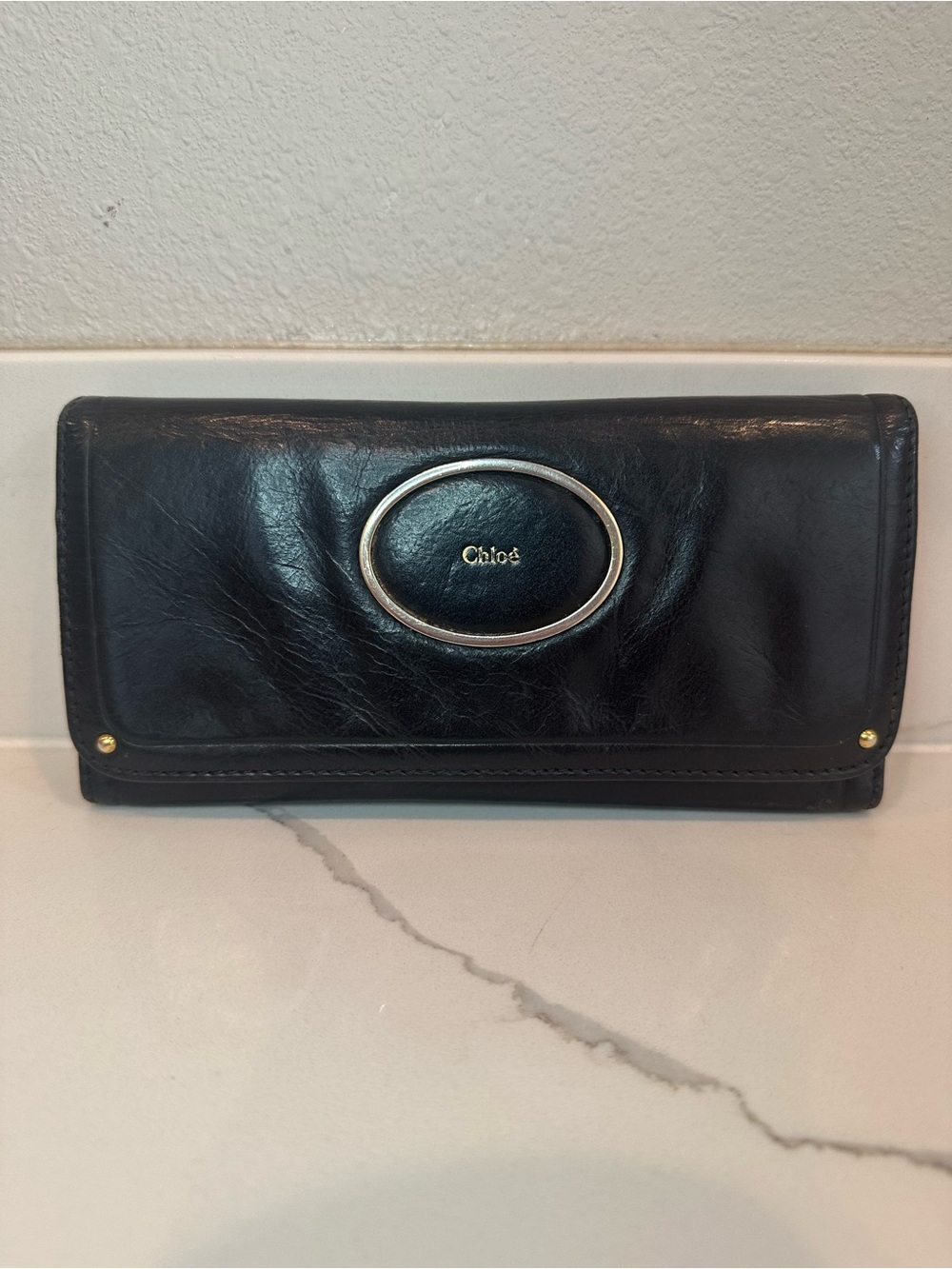 Pre-owned Chloé Black Leather Continental Wallet with Oval Logo and added chain